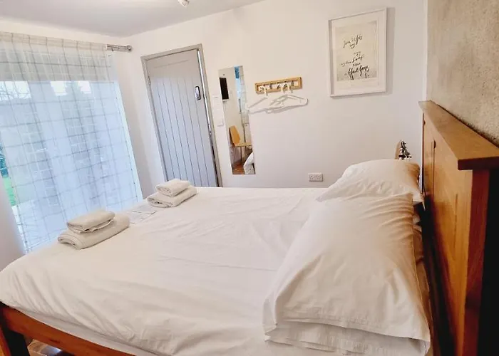 3 star hotels B - Simply Rooms
